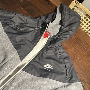 Men’s nike air zip up black and grey jacket, lined with fur on inside